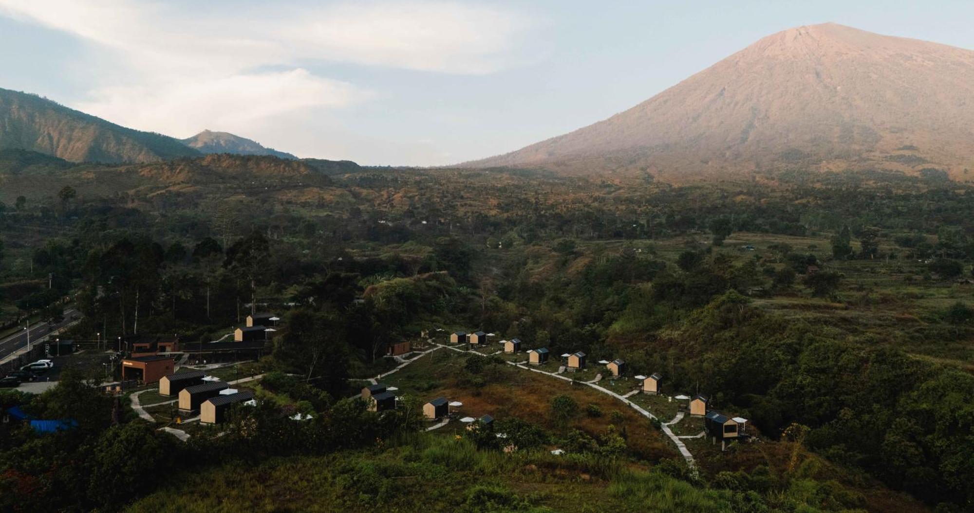 Bobocabin Gunung Rinjani, Lombok サンバラン・ラワン エクステリア 写真